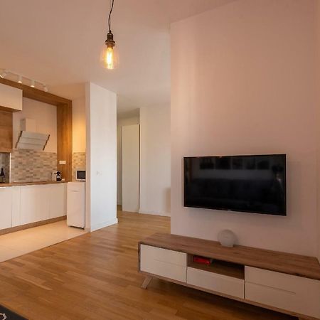 Central Apartment Бухарест Екстер'єр фото