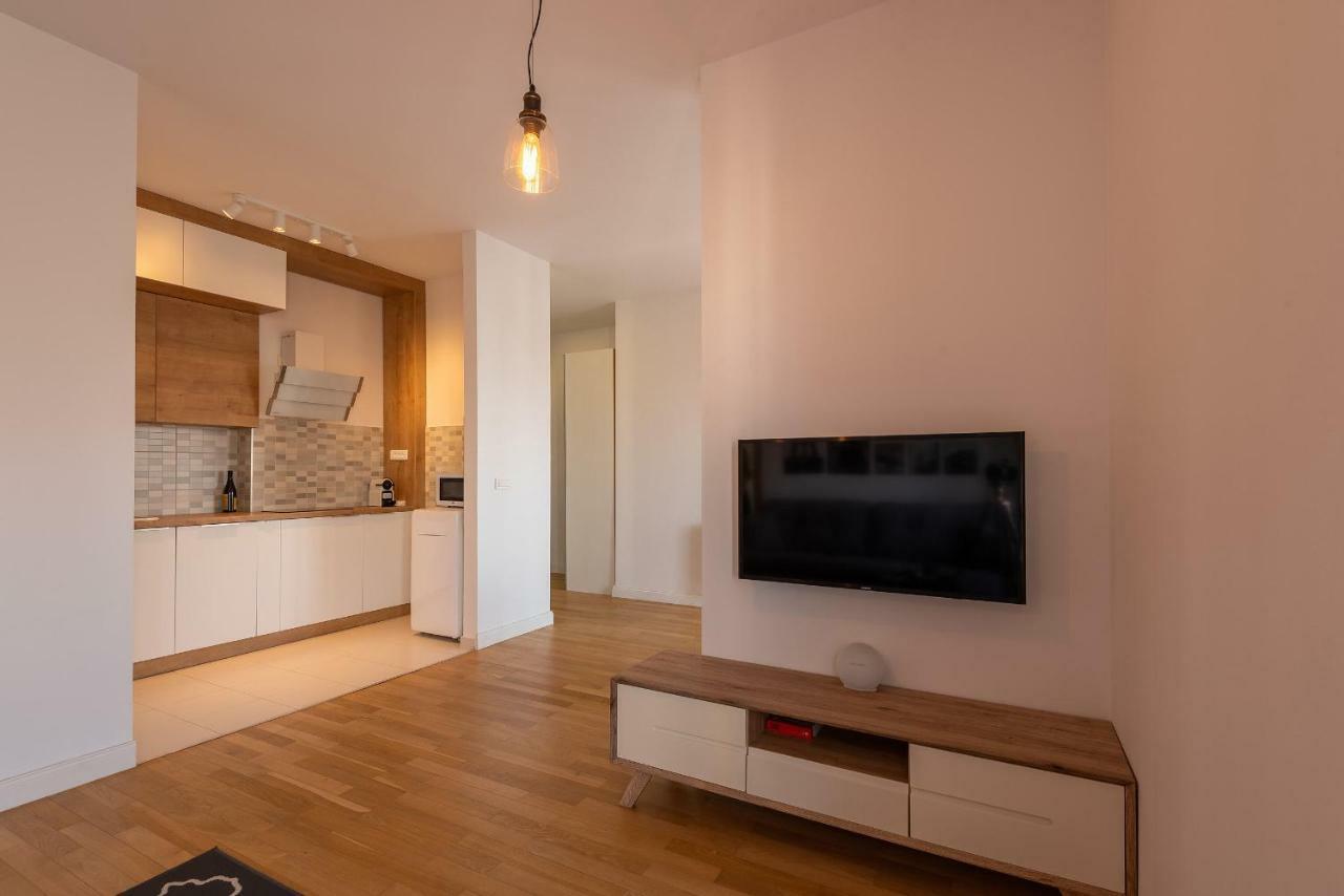 Central Apartment Бухарест Екстер'єр фото